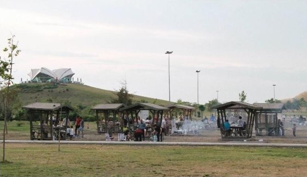 Samsunlular Piknik Alanlarında İftarlarını A&ccedil;tı