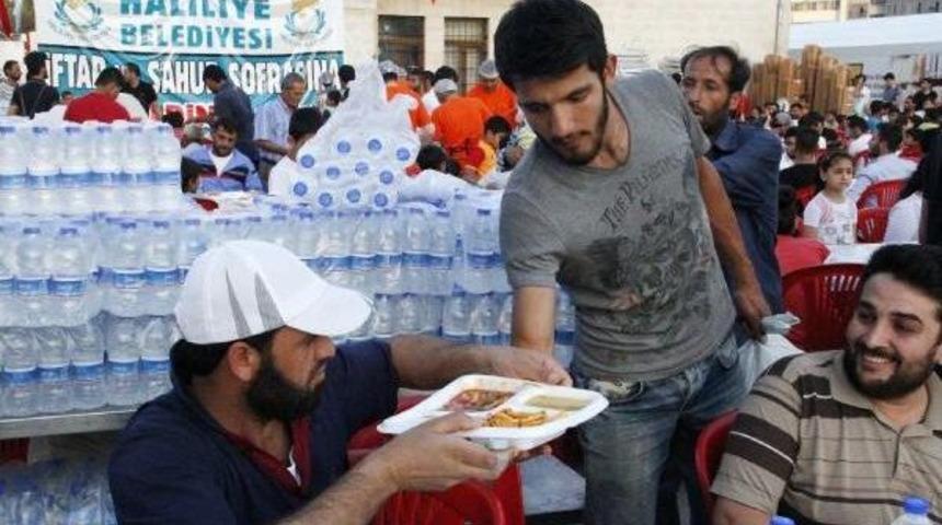 Şanlıurfa'da 2 Bin Kişiye Iftar