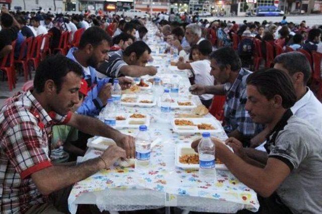 Şanlıurfa'da 2 Bin Kişiye Iftar