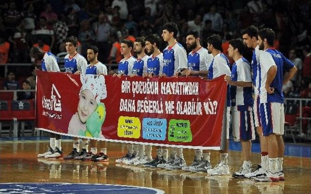 Şampiyon Pınar Karşıya