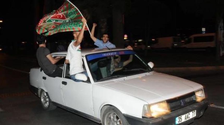 Besketbol Coşkusuyla Karşıyaka Uyumadı