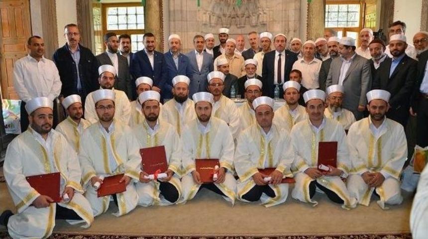 Nevşehir&rsquo;de Kurra Hafızlar İcazetlerini Aldı