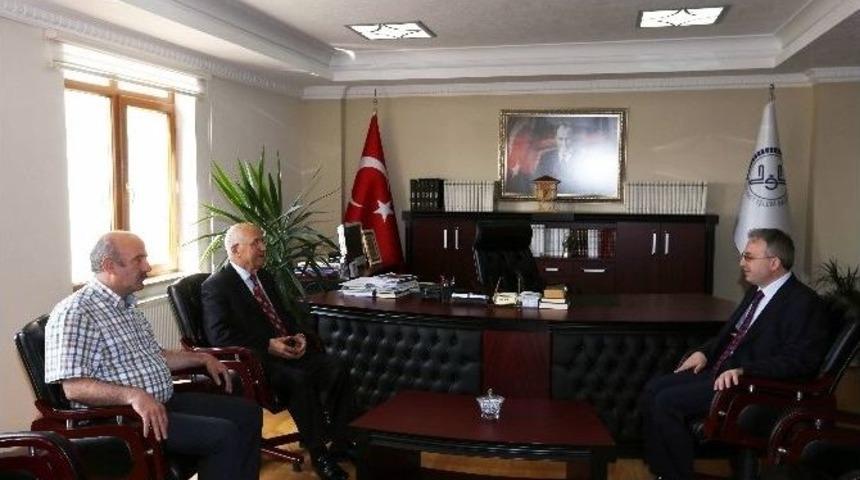 Başkan Yaşar, M&uuml;ft&uuml; Can&rsquo;ı Ziyaret Etti