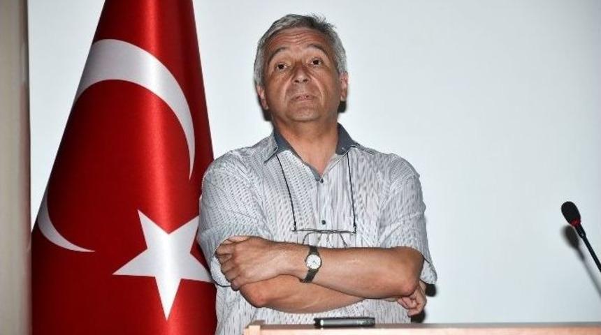 Biyoloji G&uuml;nleri&rsquo;nde &rsquo;altın &Ccedil;ilek&rsquo; Konferansı