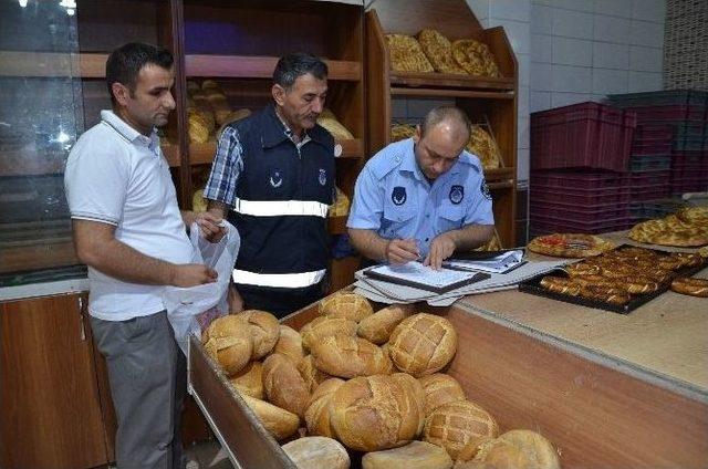 Iğdır Belediyesi Zabıta Ekiplerinden Fırın Denetimi