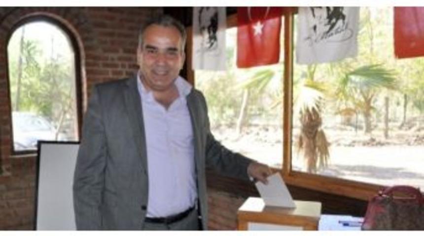 Chp&rsquo;li Belediye Meclis &Uuml;yesi İstifa Etti