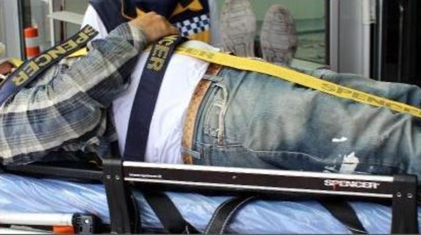 İskeleden D&uuml;şen Inşaat Iş&ccedil;isi Yaralandı