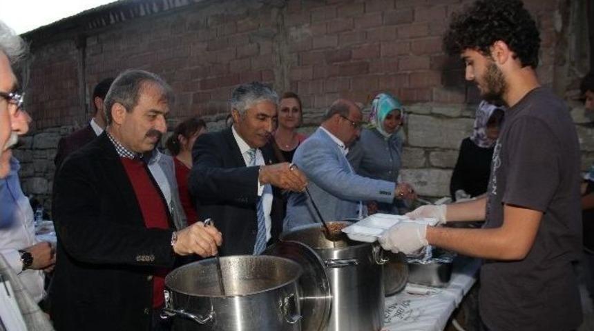 &Ccedil;ankırı&rsquo;da Mahalle İftarı Coşkusu