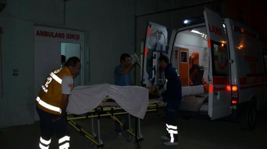 6&rsquo;Ncı Kat Penceresinden Otomobilin &Uuml;zerine D&uuml;şt&uuml;