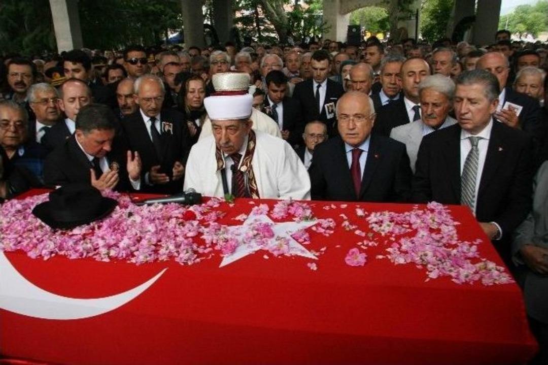 Demirel Son Yolculuğuna Uğurlanıyor