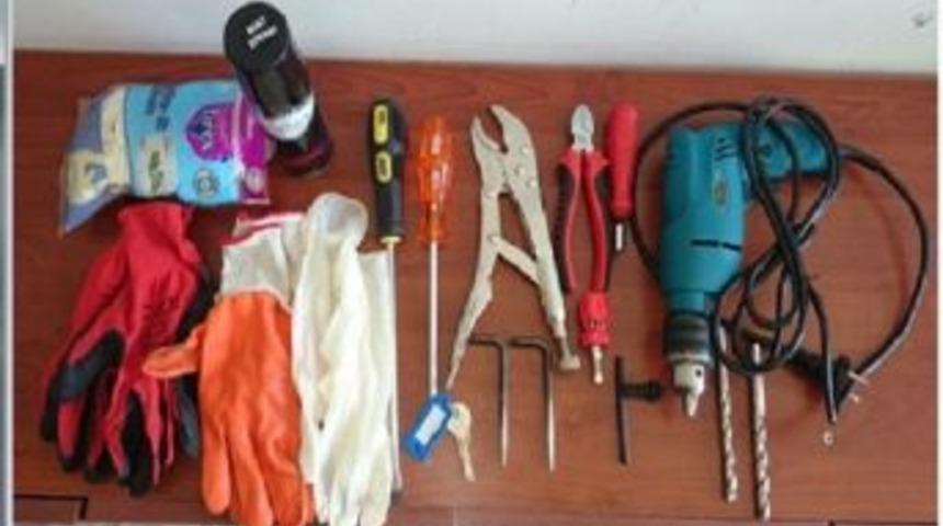 &Ccedil;elik Para Kasalarından Hırsızlık Yapan 3 Ş&uuml;pheli Yakalandı