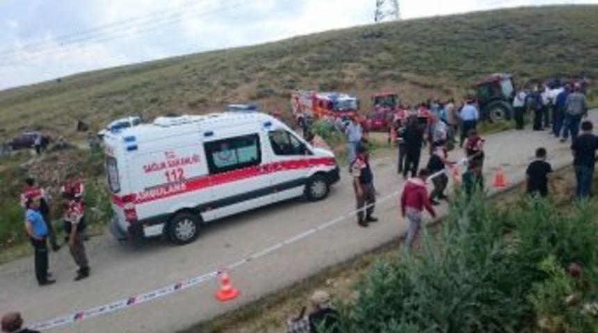 Ankara&rsquo;da Trafik Kazası: 20 Yaralı