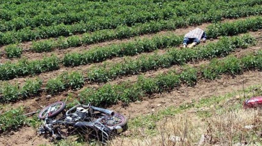 Beton Mikserine &Ccedil;arpan Motosikletli &Ouml;ld&uuml;