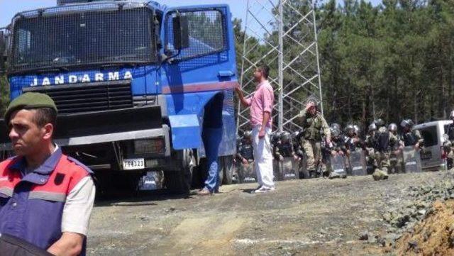 3.k&ouml;pr&uuml; Şantiyesine  Mahkeme Kararını Okumaya Gittiler Karşılarına Yetkili Yerine Toma &Ccedil;ıktı 1