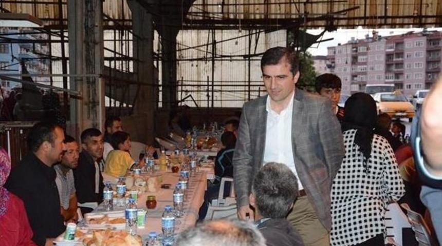 Yeni Mahalle Halkından Yemenici&rsquo;ye Pankartlı Jest