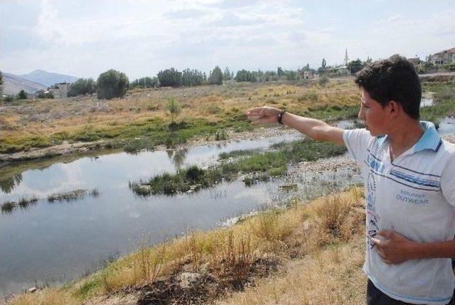 9 Yaşındaki &Ccedil;ocuk Derede Boğuldu 1