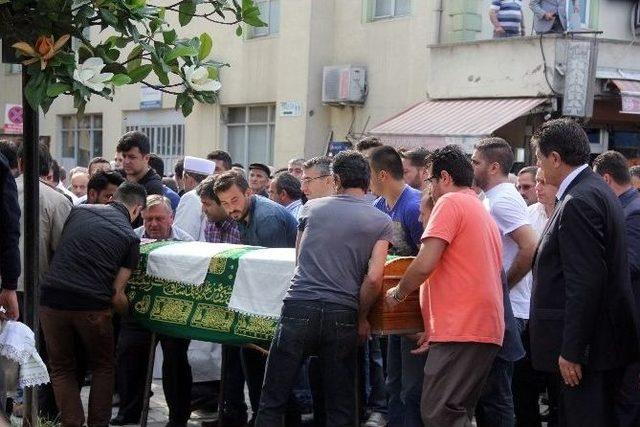 Sıtmadan Hayatını Kaybeden Thy Kabin Amiri Son Yolcuğuna Uğurlandı 1