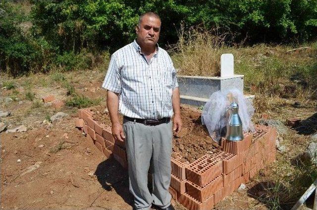 (&ouml;zel Haber) Cansu&rsquo;nun Babası Babalar G&uuml;n&uuml;&rsquo;n&uuml; Buruk Karşılıyor 2