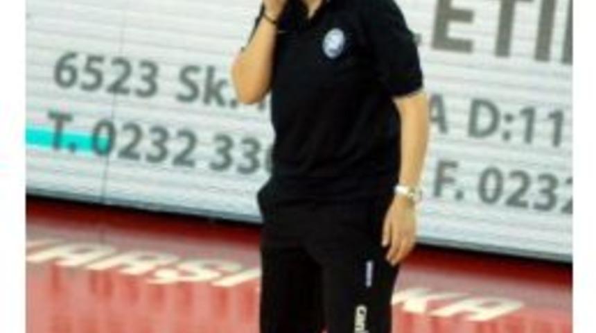 Salihli Belediyespor G&uuml;l İlter İle Yola Devam Dedi