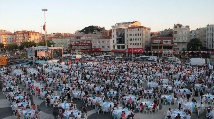 Zeytinburnu&rsquo;nda Dev İftar Organizasyonu