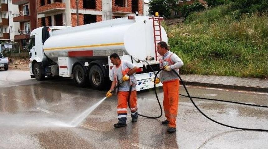 İzmit&rsquo;te Yıkamada Dere Suyu Kullanılıyor