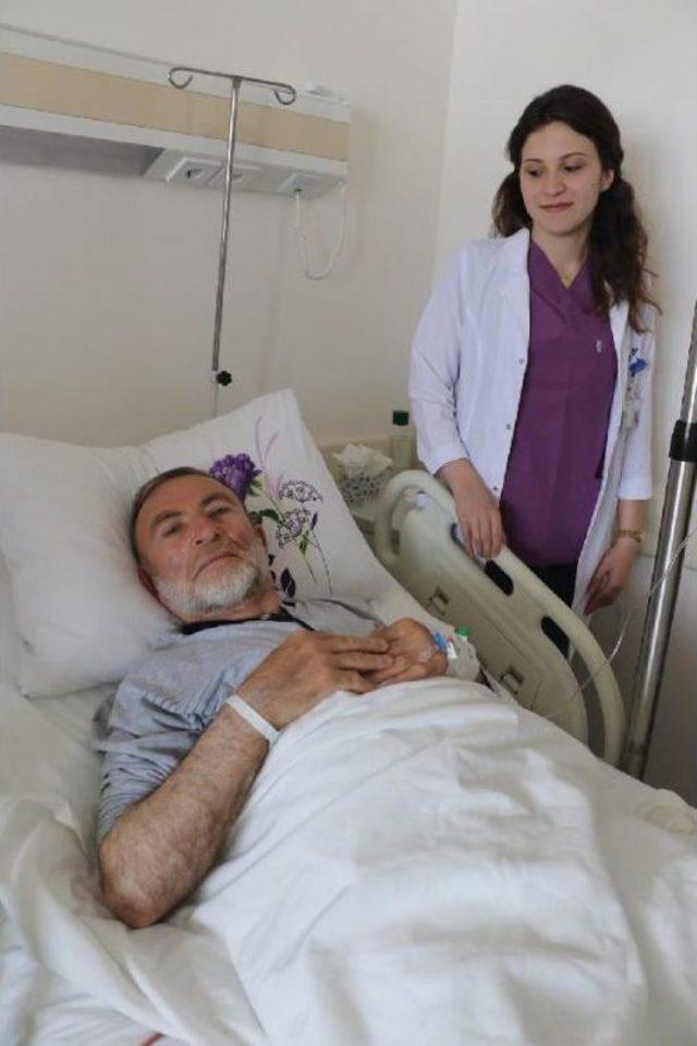 50 Yıllık Eşine Böbreğiyle Hayat Verdi 1