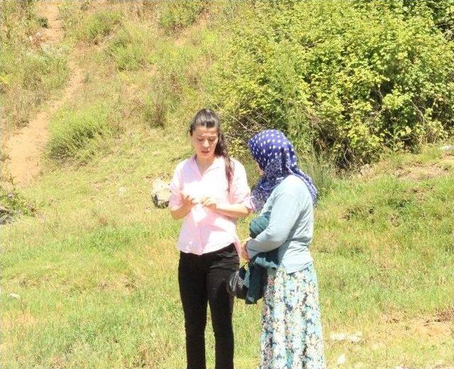 Dereye U&ccedil;an Otomobilde Burunları Bile Kanamadı 2