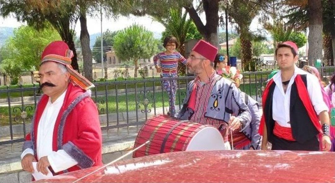 Havran&rsquo;da Davullu Ramazan Tebriği