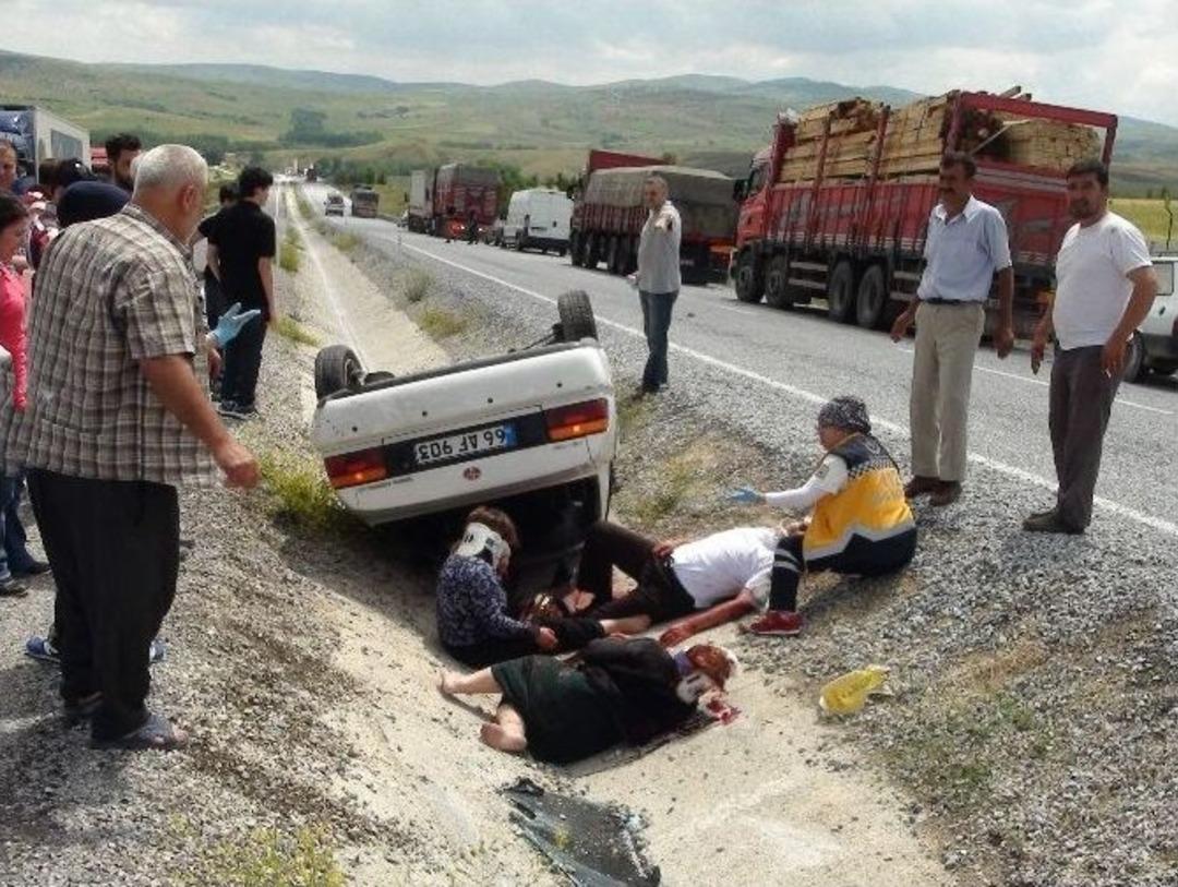 Yozgat&rsquo;ta 2 Ayrı Trafik Kazası: 9 Yaralı