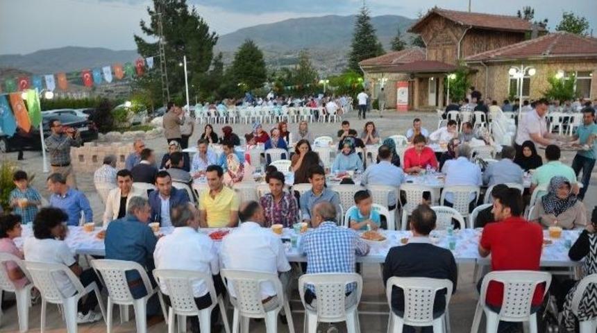 Polat, Personelleriyle İftar Yaptı