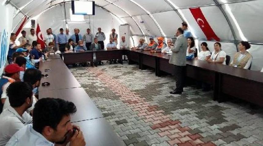 Fatma Şahin: Suriyeliler Konusunda T&uuml;rkiye Yalnız Bırakıldı (2)