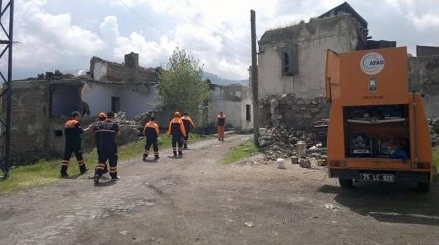 Kaybolan &Uuml;&ccedil; Yaşındaki Azad İ&ccedil;in Arama &Ccedil;alışmaları Durduruldu