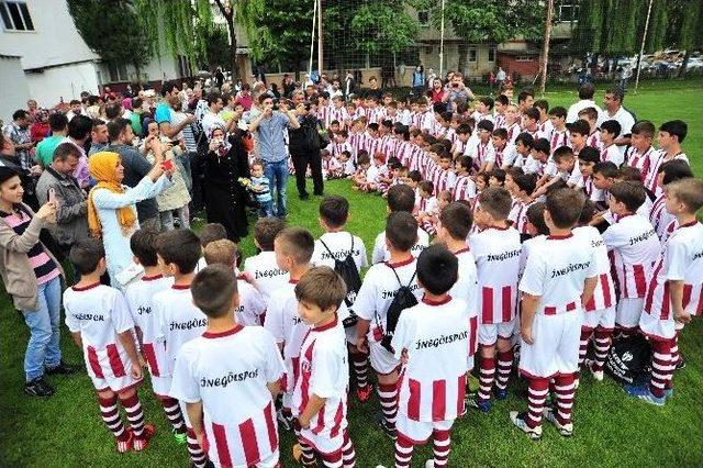 İnegölspor Yaz Futbol Okulu Başladı