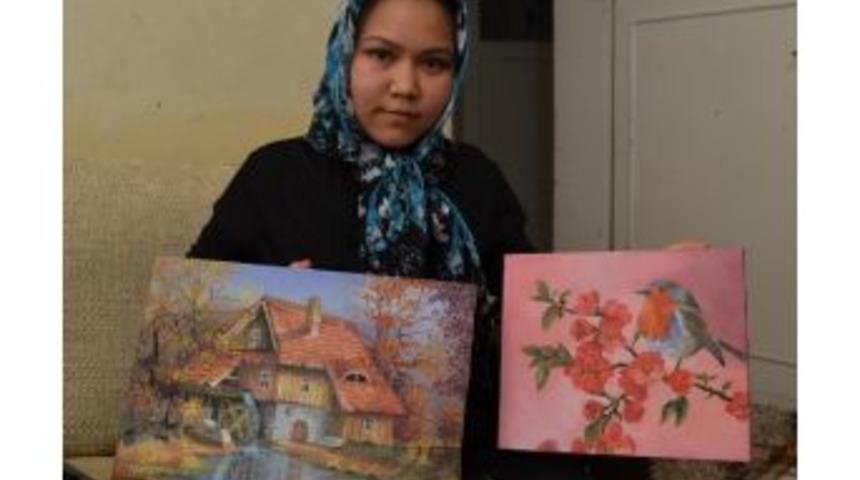 Afganlı Ressam Kızın Hayali