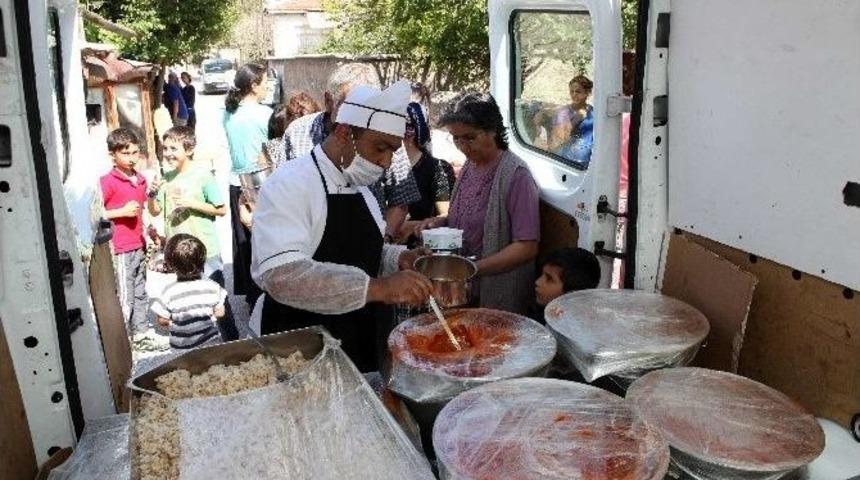 600 Kişinin İftar Sofrasını Yenimahalle Kuruyor