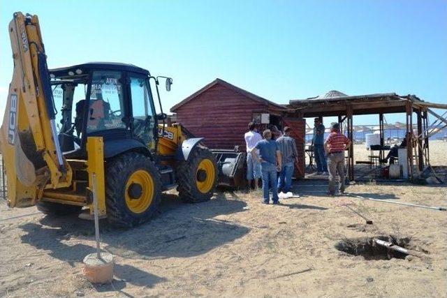 Büyükşehir Sarımsaklı Plajlarında Start Aldı