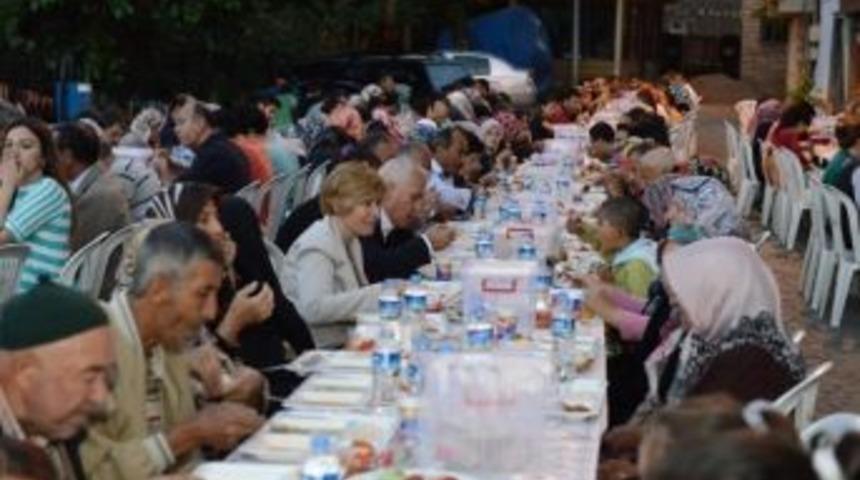 Nil&uuml;fer&rsquo;de Ramazan Geceleri Renkli Ge&ccedil;iyor