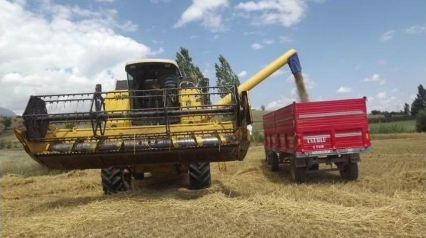 Seydişehir&rsquo;de Hasat D&ouml;nemi Arpa İle Başladı