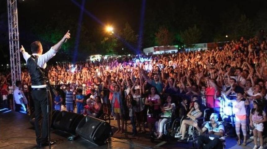 Baha&rsquo;dan Unutulmaz Konser