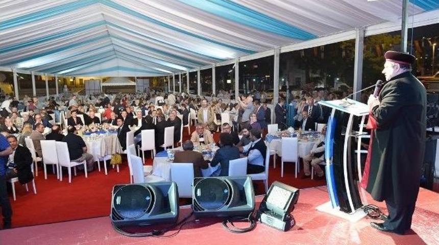 3 Semavi Dinin Temsilcileri Beşiktaş&rsquo;ta İftarda Buluştu