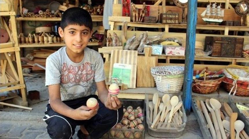 Plastik Oyuncaklar Ahşap Oyuncakları Yok Etti