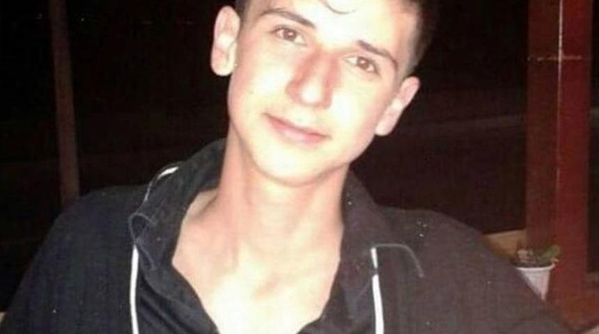 &Ccedil;anakkale&rsquo;de Trafik Kazası: 1 &Ouml;l&uuml;