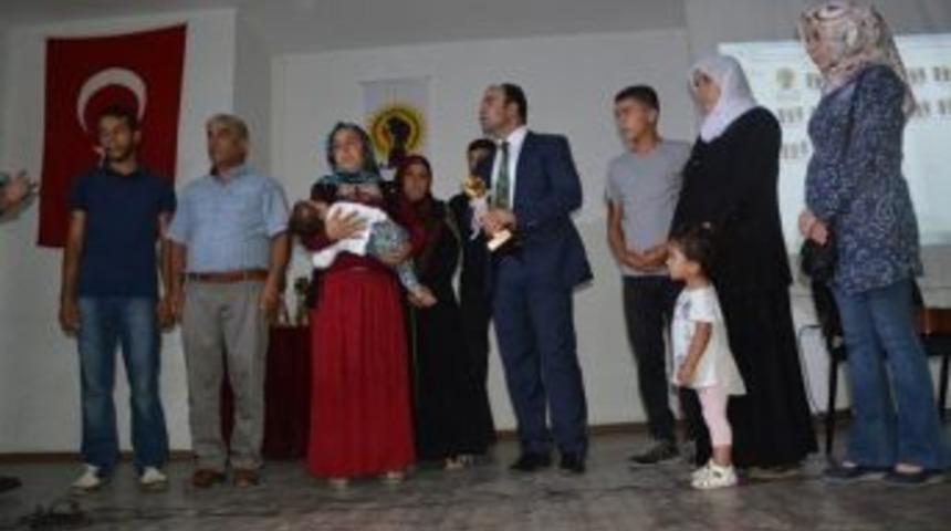 Ceylanpınarda &lsquo;unutulmayanlar&rsquo; &Ouml;d&uuml;l&uuml; Geceye Damgasını Vurdu