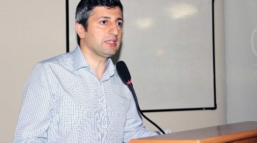 &Ouml;ğretmenlere &Ouml;ğrenmeye Liderlik Etme Becerisi Semineri