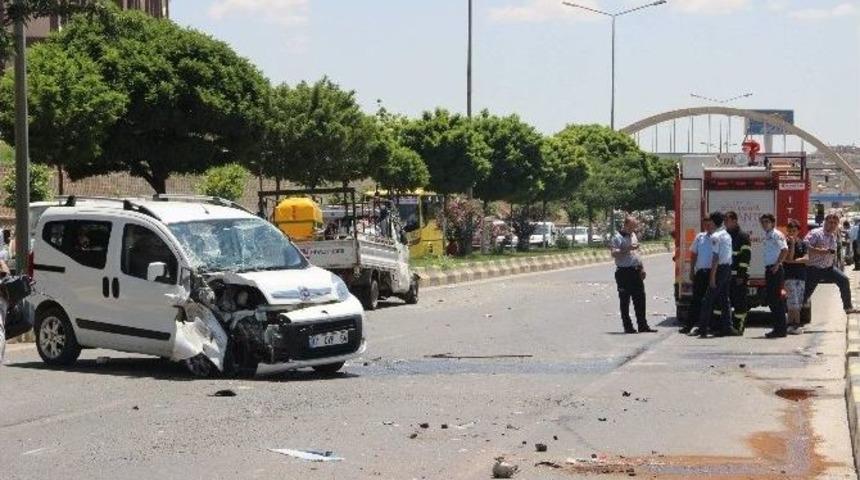 Gaziantep&rsquo;te Zincirleme Trafik Kazası