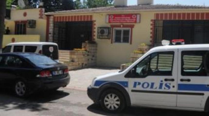 &Uuml;zerine Televizyon Devrilen K&uuml;&ccedil;&uuml;k Hasan &Ouml;ld&uuml;