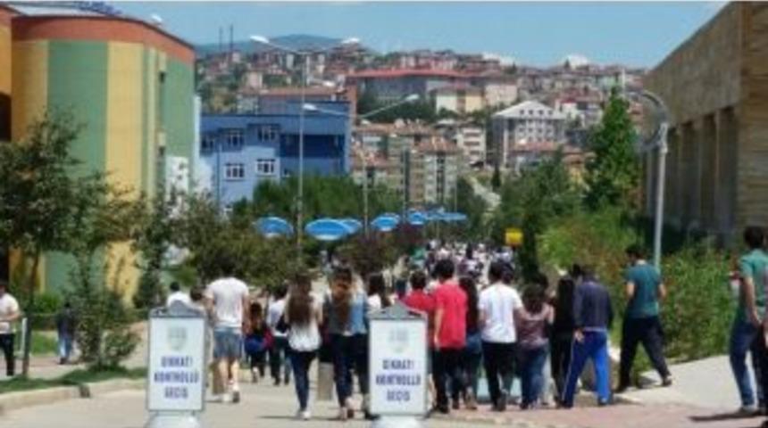 Rekt&ouml;r Prof. Dr. Refik Polat&rsquo;tan Lys Değerlendirmesi