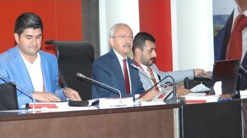 Kılı&ccedil;daroğlu, 25. D&ouml;nem Milletvekilleriyle Bir Araya Geldi
