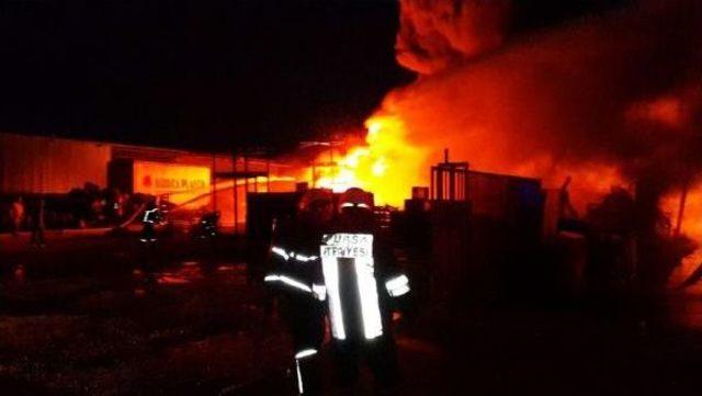 Bursa da Fabrika Yangını 1