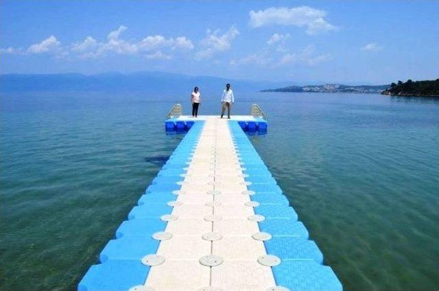 Gömeç Belediyesi’nden Karakova Plajına Modern İskele 1